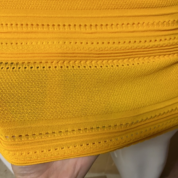 Bright yellow dress - Picture 2 of 3